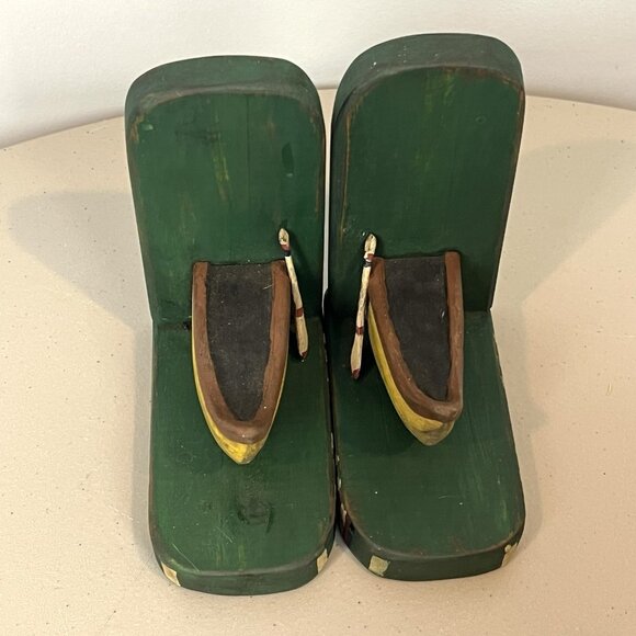 Wooden Canoe Bookends Green Yellow Rustic Man Cave Boys Room Fishing Lightweight - Picture 5 of 16